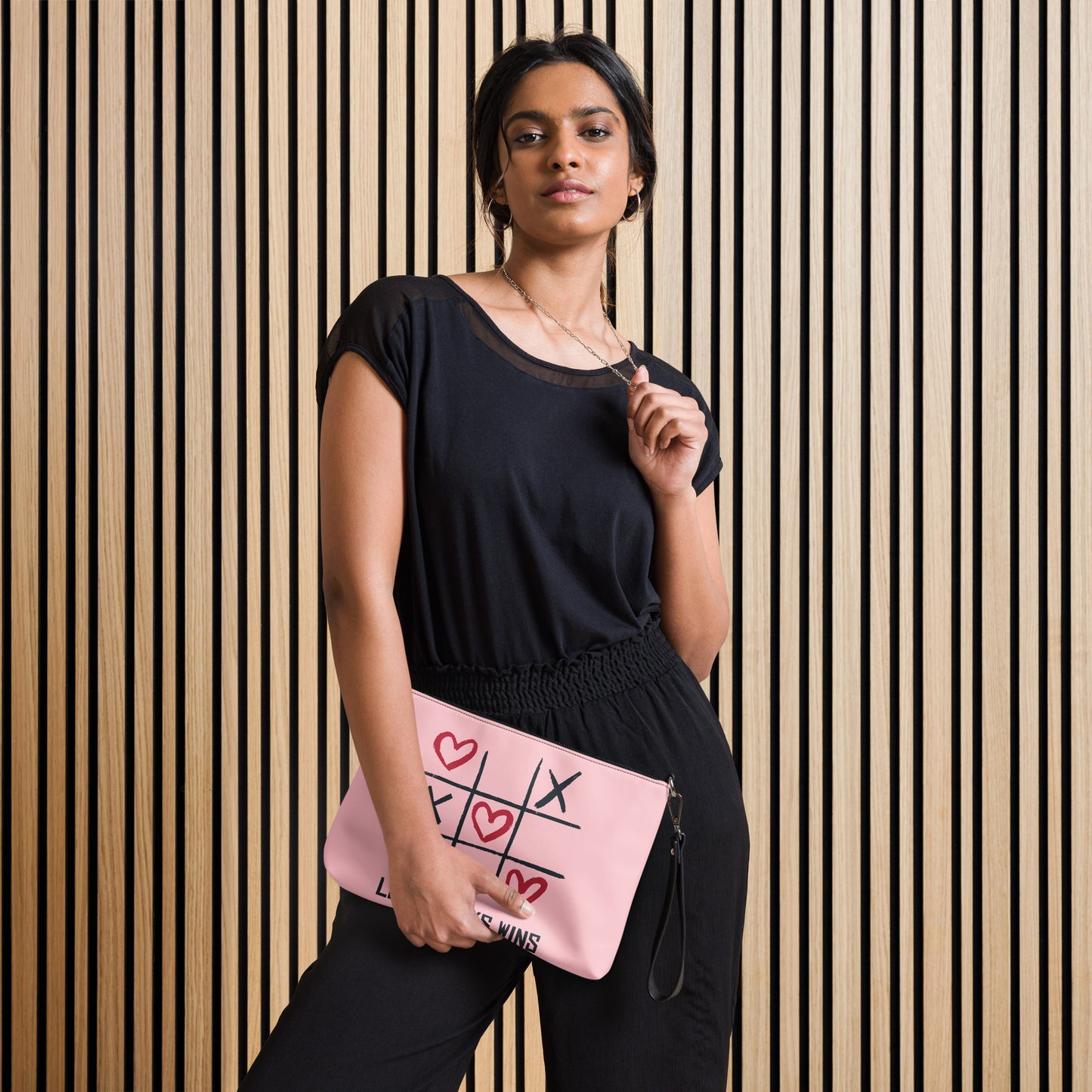 "LOVE ALWAYS WINS" BY XCLUSIF POETIX PINK Crossbody bag