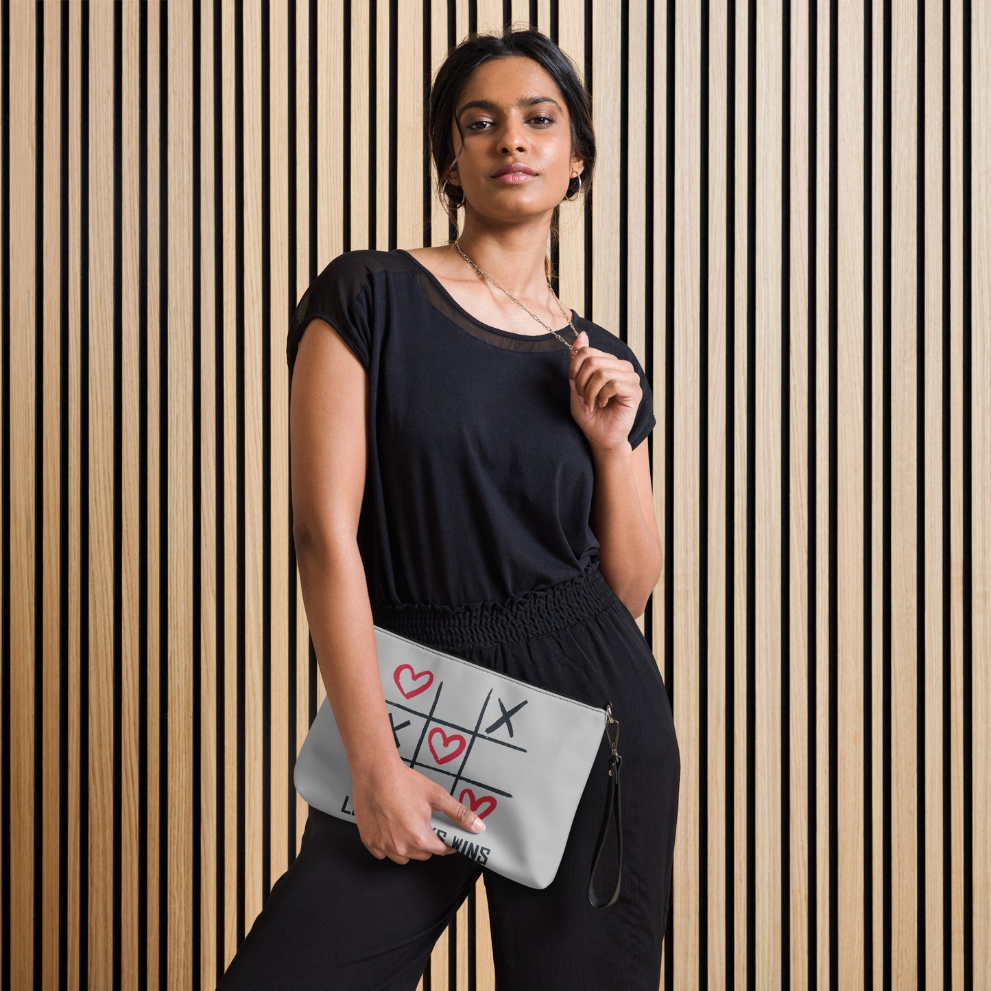 "LOVE ALWAYS WINS" BY XCLUSIF POETIX SILVER Crossbody bag