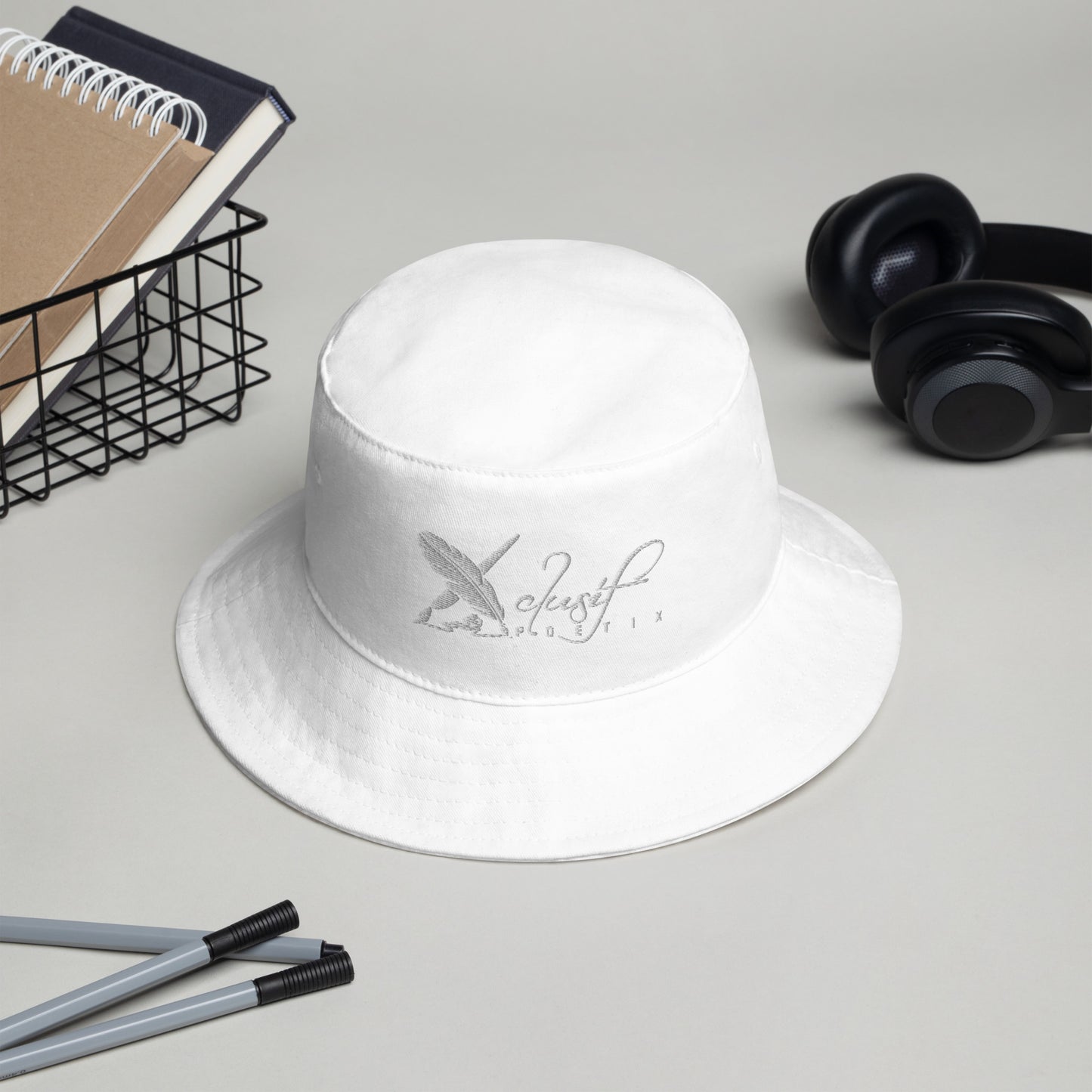 XCLIUSIF POETIX WHITE LOGO Embroidery Bucket Hat