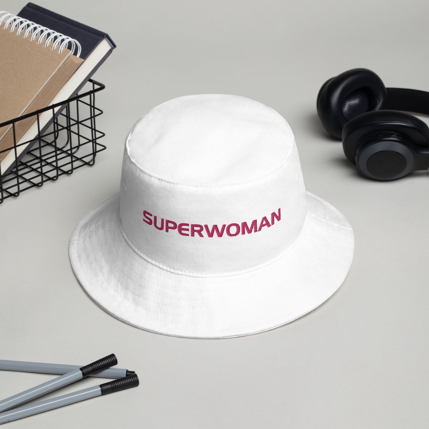 SUPERWOMAN BY XCLUSIF POETIX Bucket Hat