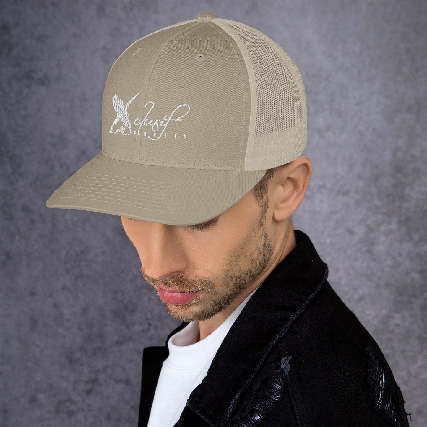 XCLUSIF POETIX WHITE LOGO Retro Trucker Cap