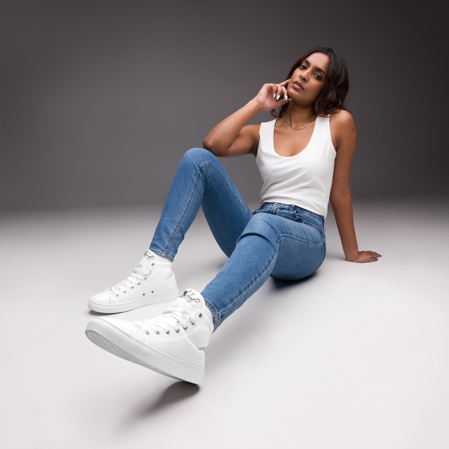 XCLUSIF POETIX WHITE & BLACK Women’s high top shoes